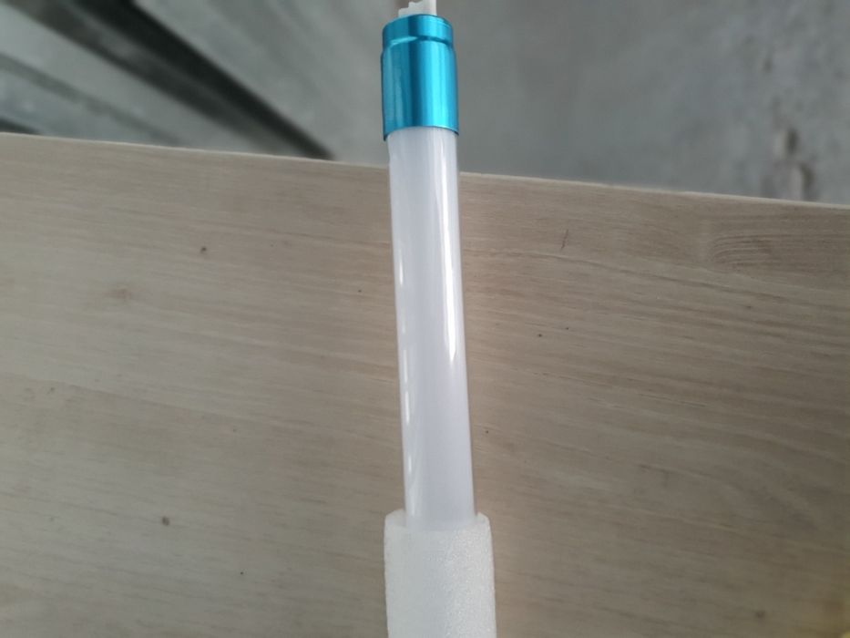 Продам Лампы LED. Новые без стартера .