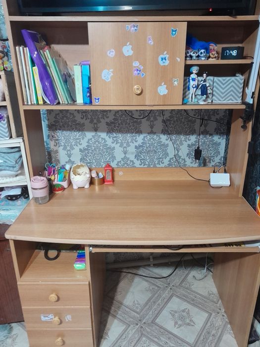 Компьютерный стол