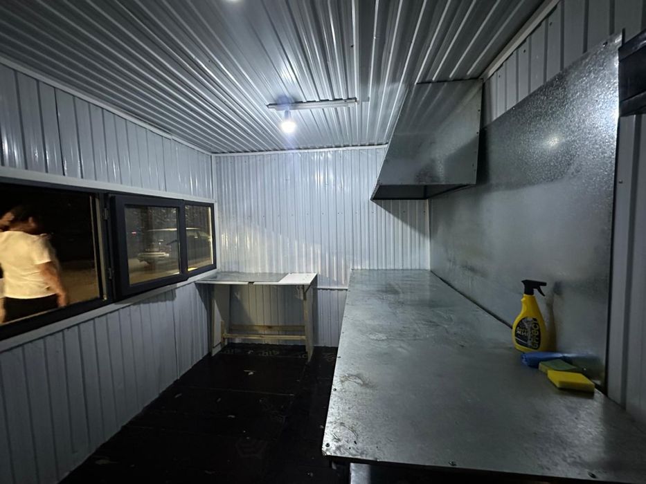 Продам киоск с холодильником