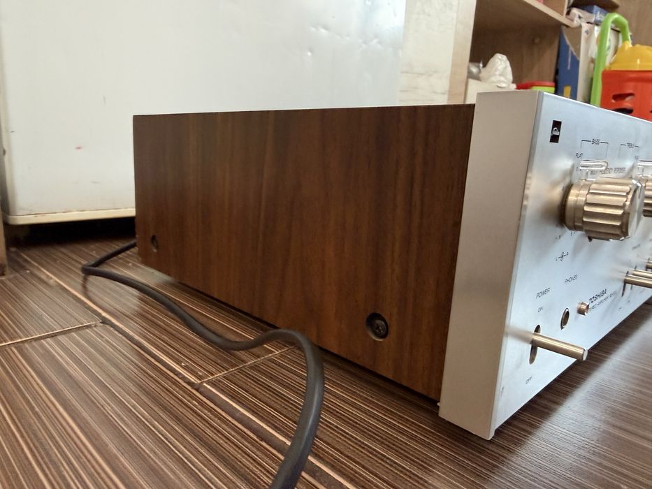 Toshiba SB-500 Стерео усилвател