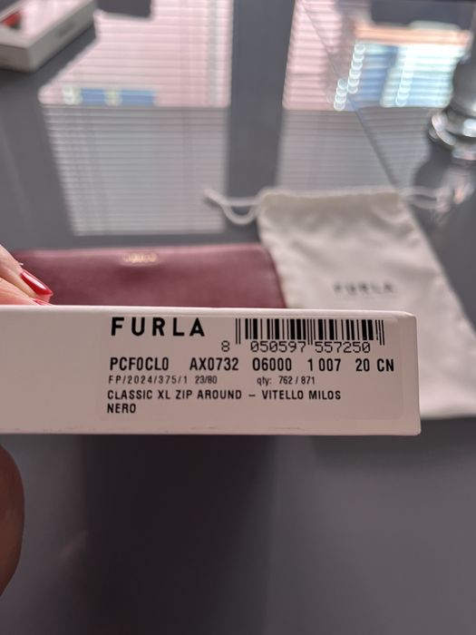 Кожено протмоне Furla