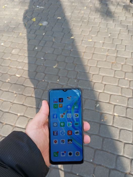 Infinix Hot 30i 128GB Sotiladi