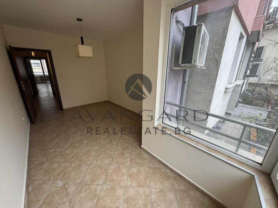 оф.25566 Тристаен до ключ с гараж в цената/ Новотела