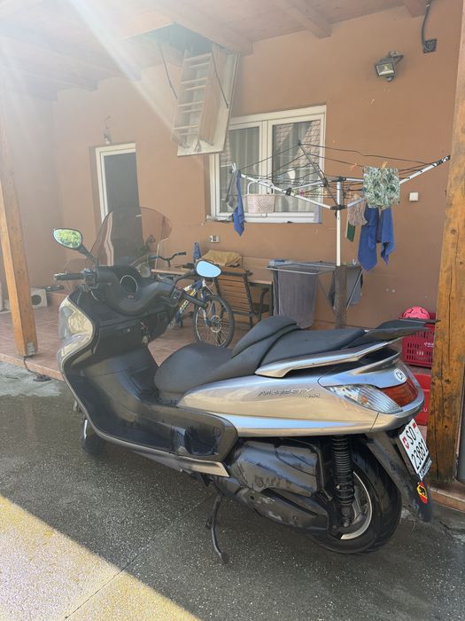 Yamaha majesty 400