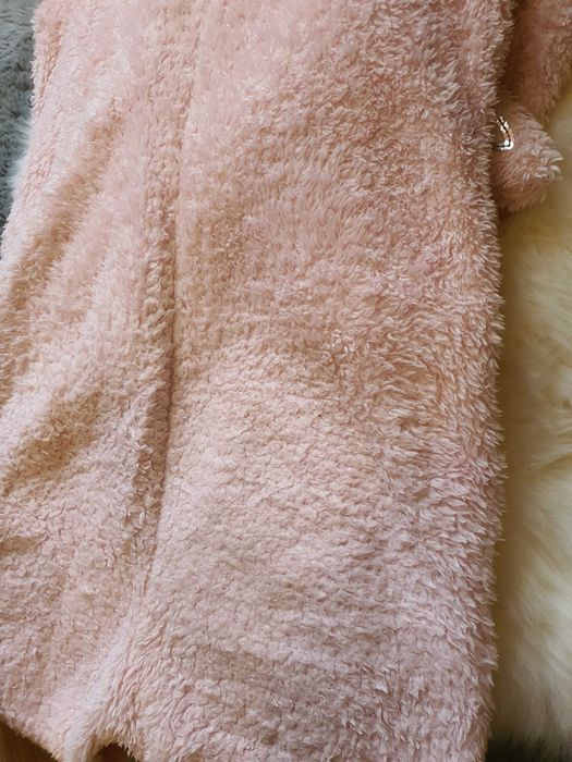 Pijama roz intreaga fete forma iepuras mar. 152 cm