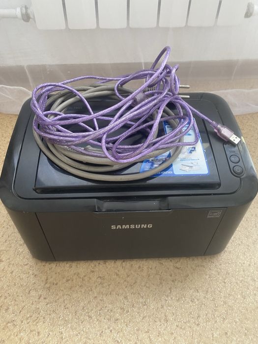 Принтер Samsung      .