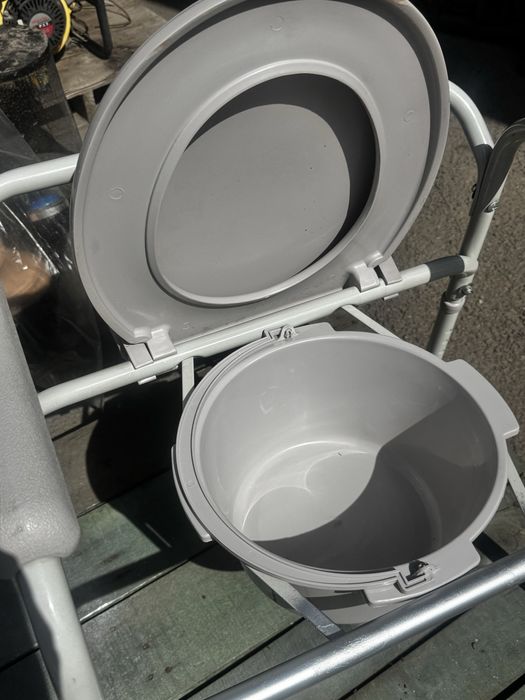 Стул туалет до 130 кг