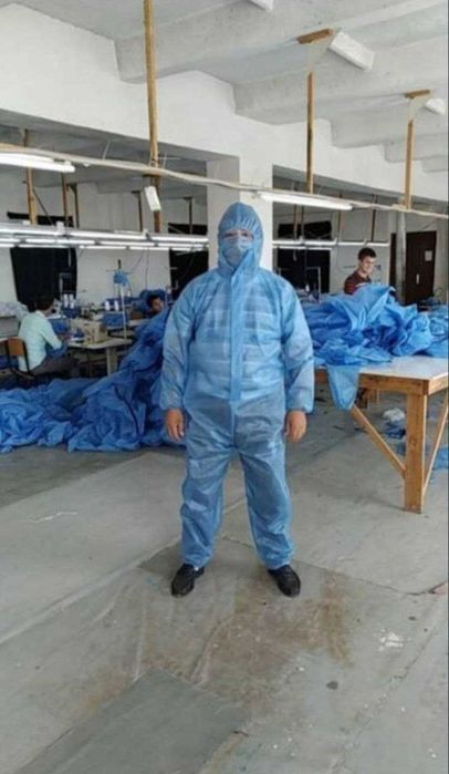 Защитные комбинезоны