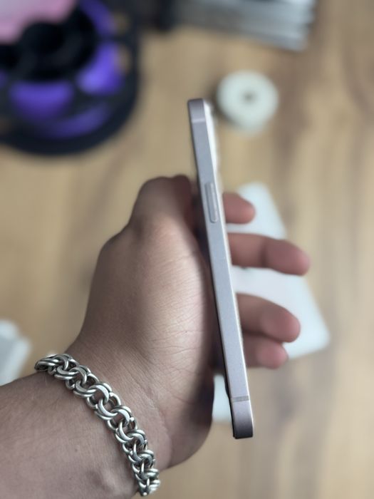 Айфон,IPhone 13 128gb С коробкой