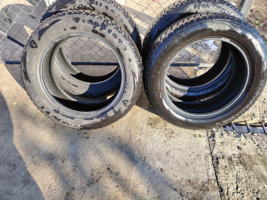 Vând anvelope de iarna