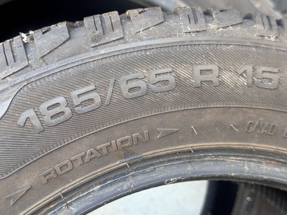 185/65/R15 Uniroual MS plus 2бр зимни