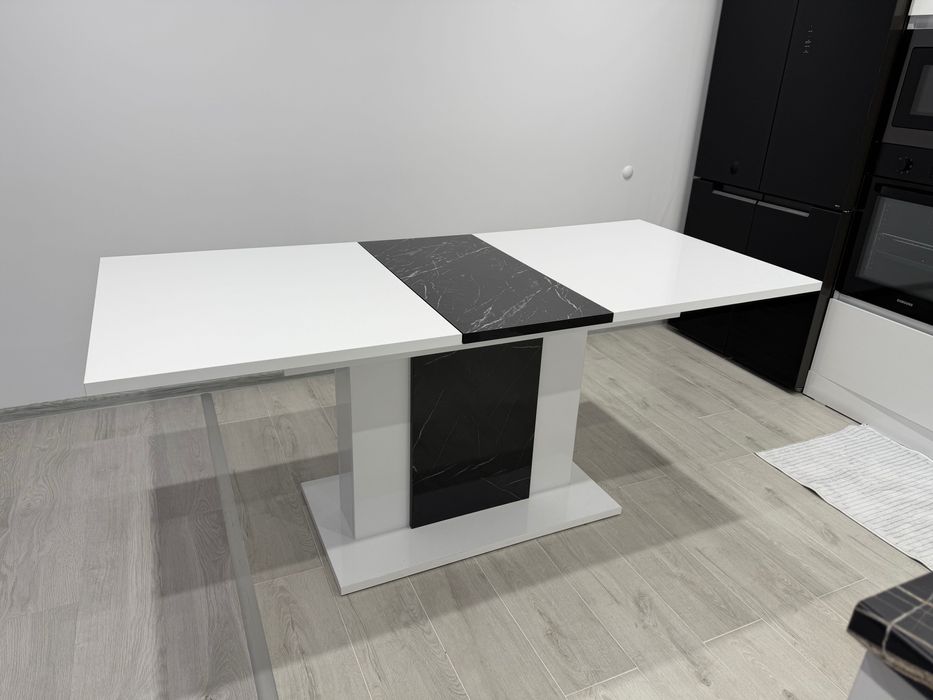 Трапезна Маса разтегателна Нова