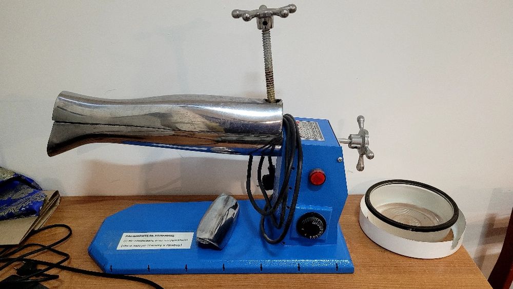 Формодержатель растяжитель голенища для обуви станок