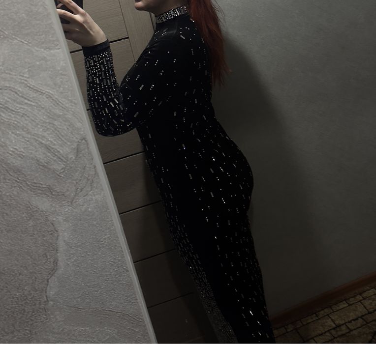 Платье вечернее в камнях