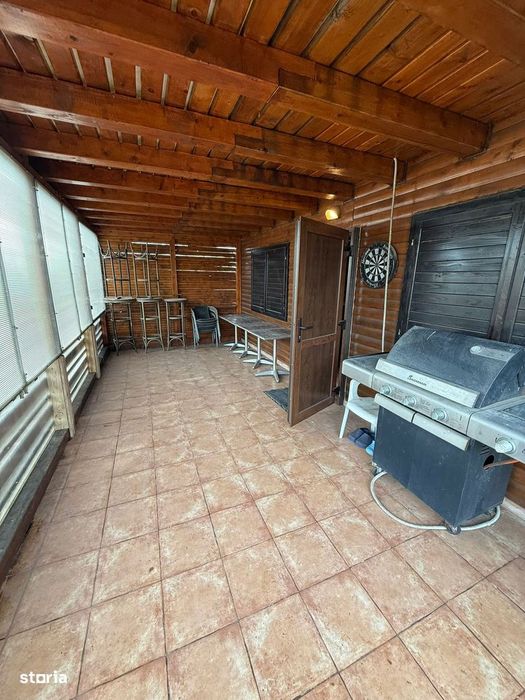Casa de locuit sau de vacanta in Cornetu.