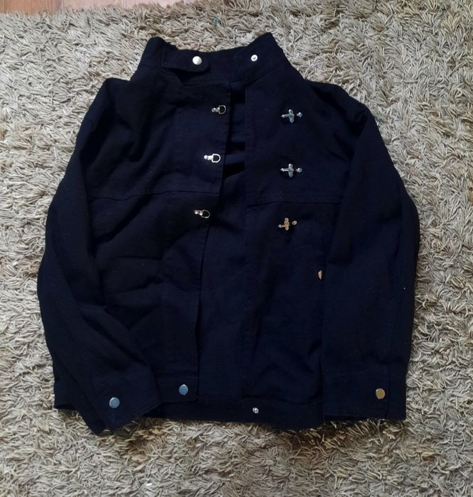 Джинсовая куртка на карабинах