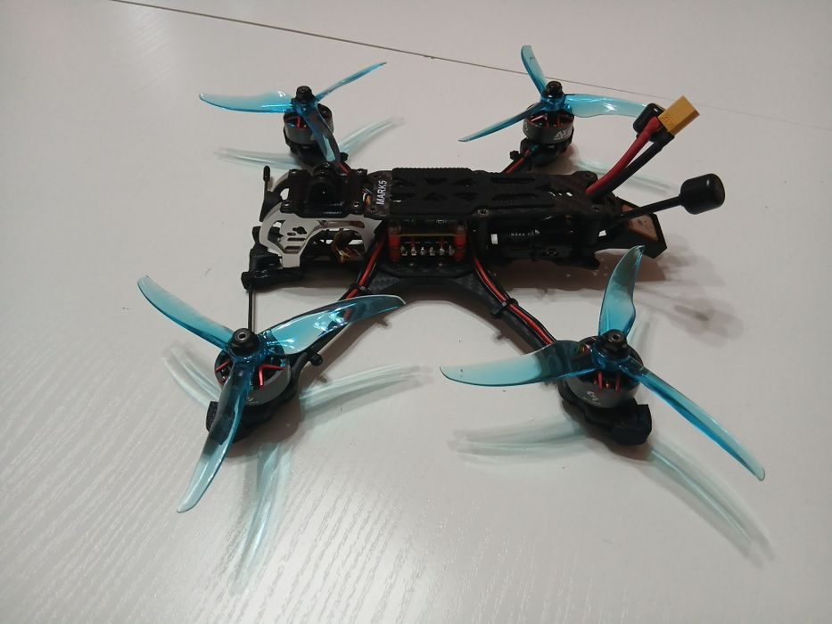 FPV DRON MARK 5  квадрокоптер мврк5