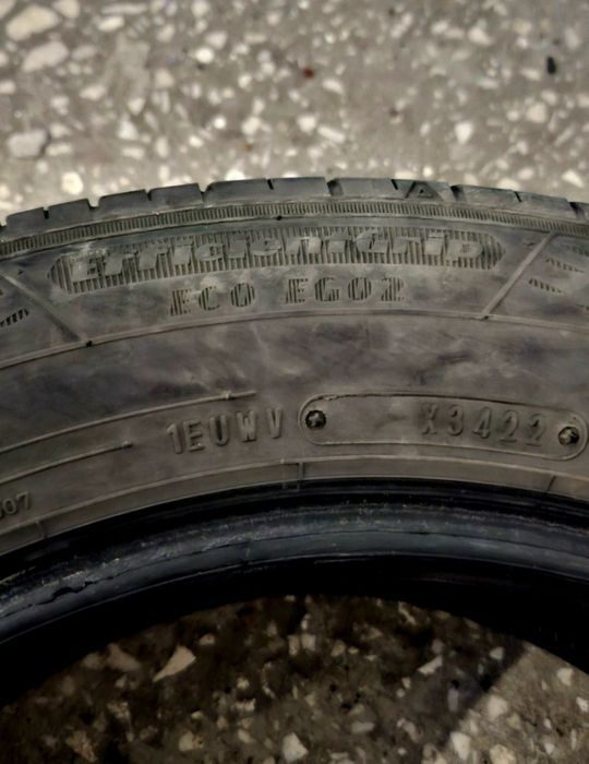 Продам пару баллонов Goodyear 195/60/16