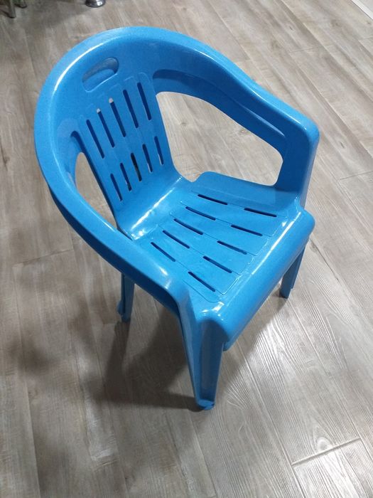 Детский стульчик 2 штуки
