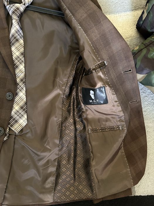 Продам подростковый костюм