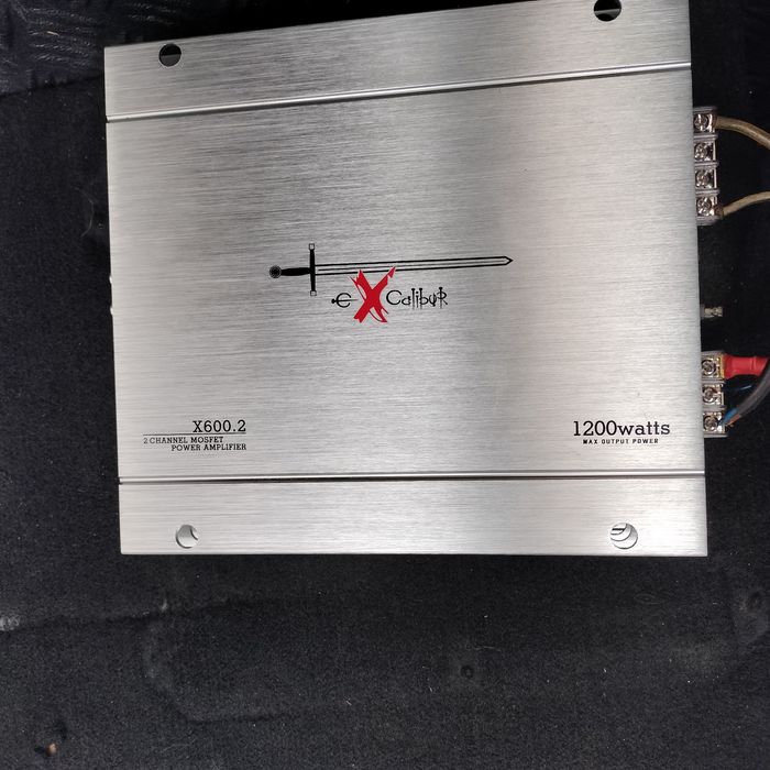 Vând pachet amplificator auto și subwofer