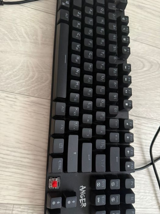 Продам новую клавиатуру