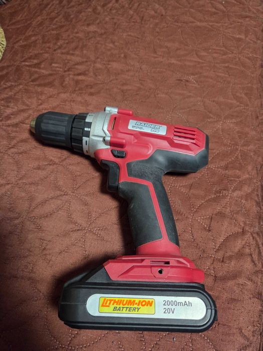 Акумулаторна Бормашина Винтоверт Raider RDP-CDL02L