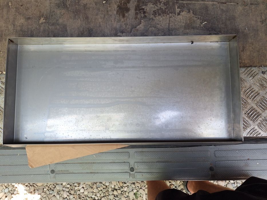 Tăvi de inox alimentar