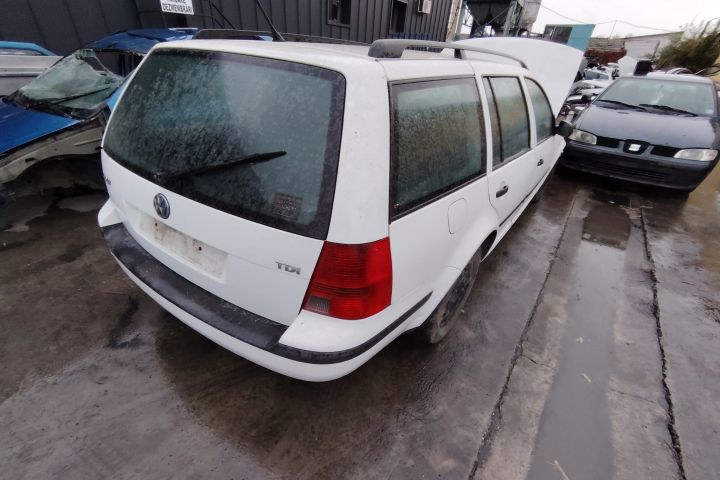 Oglinda stanga Volkswagen VW Golf 2002 1.9 TDI MT (90 hp)