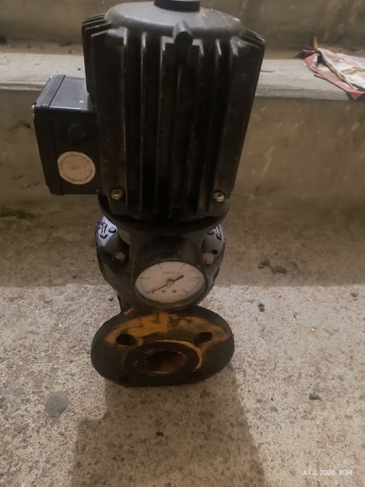 Трифазна водна помпа Grundfos  MOT3 M3 – 220/380V, за поливане