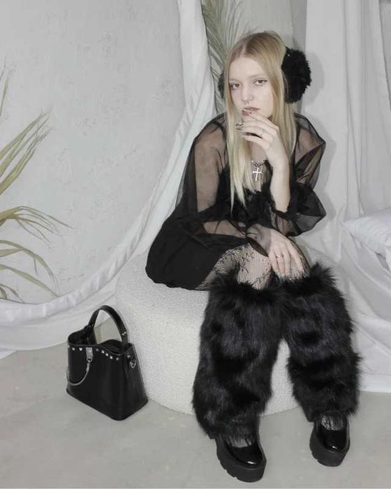 Чокер с крестом и жемчугом