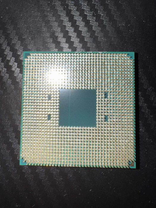 Процесор AMD Ryzen 7 3800X (8 ядра / 16 треда)