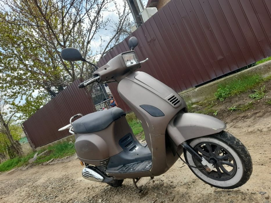 Scuter 49 cm (se conduce fara permis)
