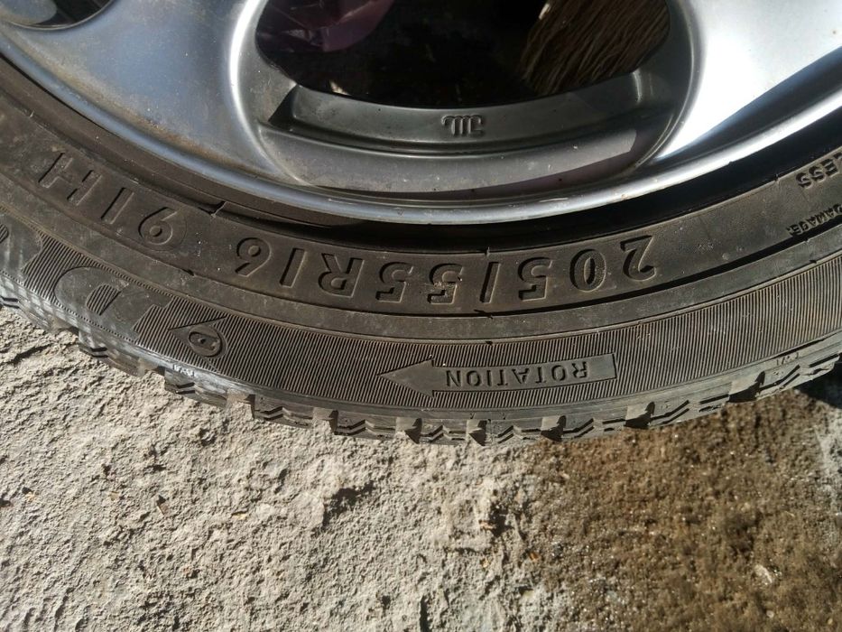 Гуми 235 60 17 и 205 55 16