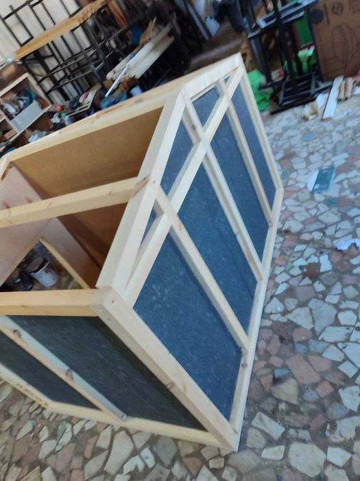 Собачья будка на две собаки утепленная