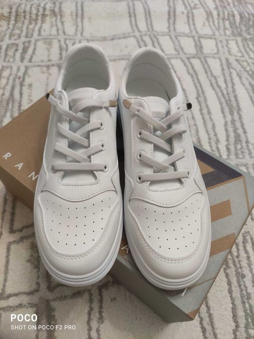 Пальто сумки и красавки