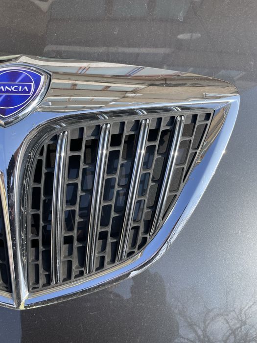 Решетка Lancia Delta 3