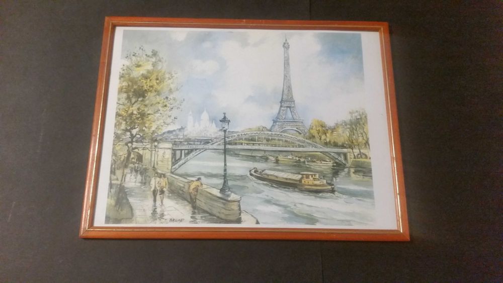 3 картини с пейзажи от най известните забележителности в Париж.