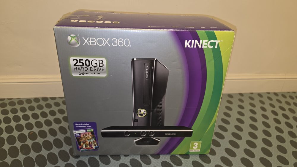 Xbox 360 + Kinect, с играми.