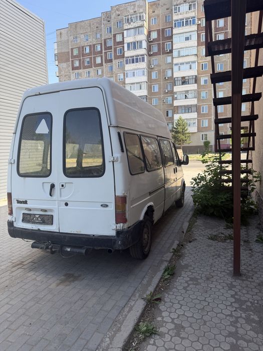 Продам бус форд транзит