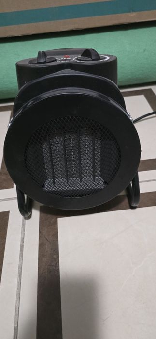 Продаётся  обогреватель  тепловые  пушки