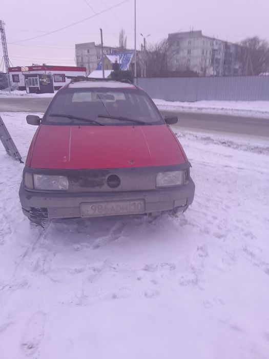 Продам  машину .