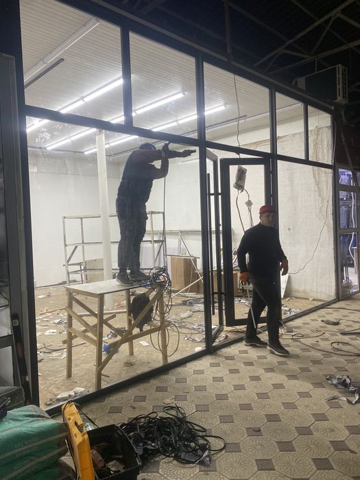 Окна двери и витражи