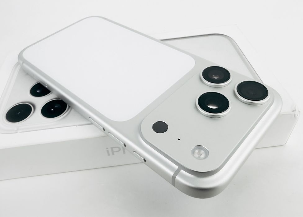 Apple iPhone 17 Pro Max 256GB Silver 100% Battery! Гаранция!