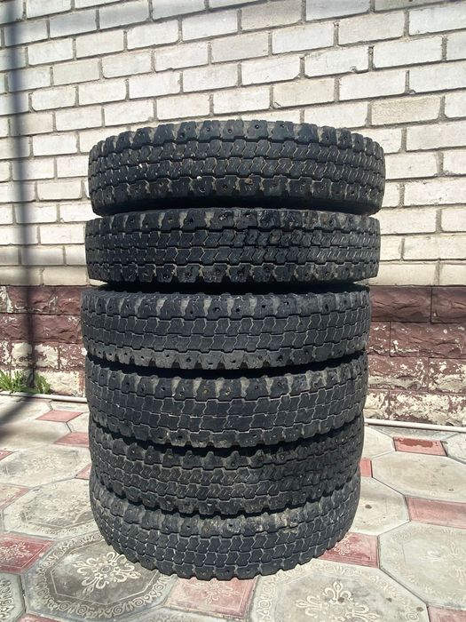 Шина зимный в отличном состоянии