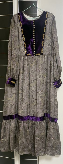 Продам платье казахским орнаментами  дизайнерский