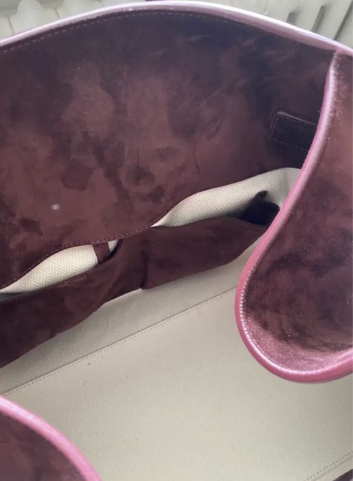 The row чанта в бордо