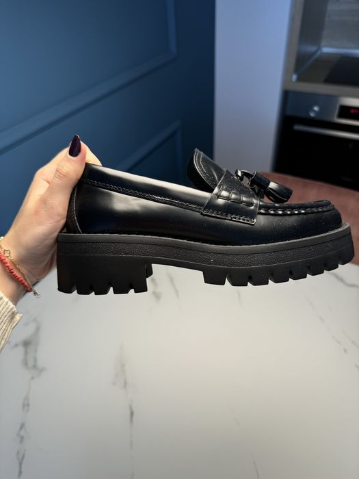 Естествена кожа, Massimo Dutti