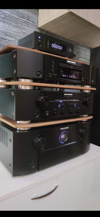 Продавам  интегриран усилвател  Marantz  PM8005