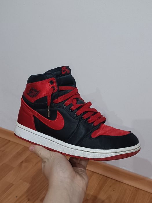 Jordan 1 satin bred